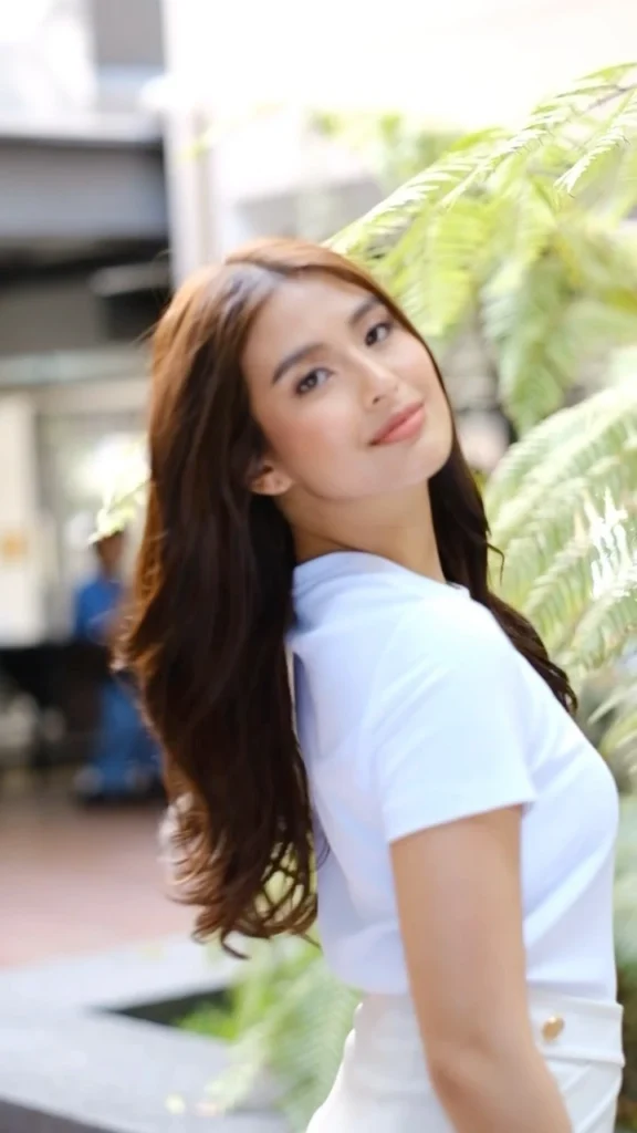 Gabbi Garcia in hot51