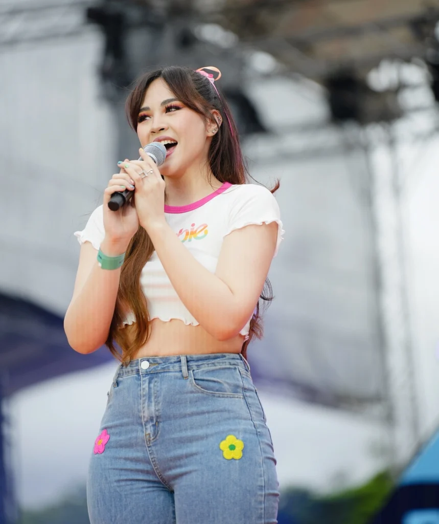 Janella Salvador,hot51live