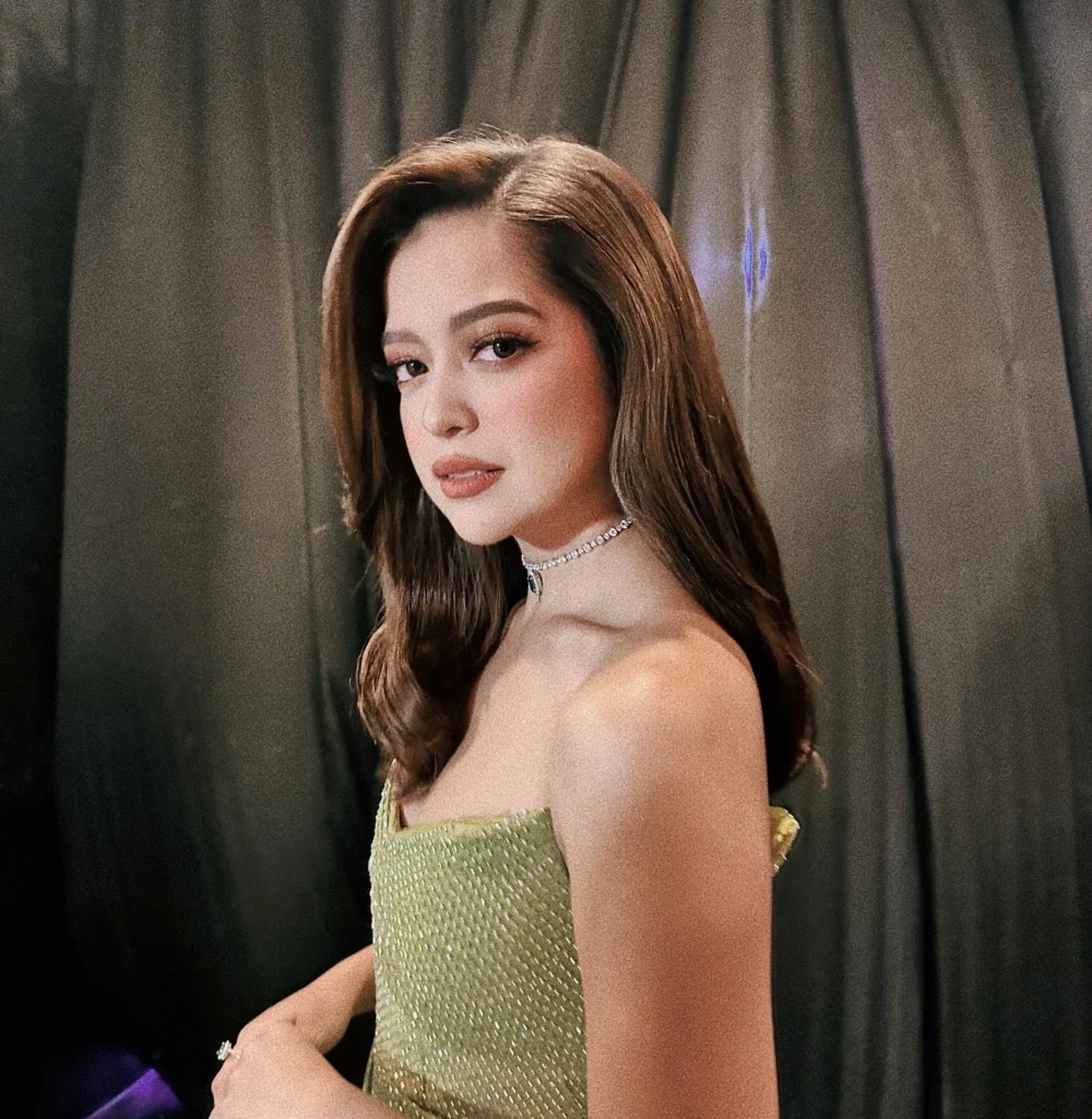Sue Ramirez ,hot51live
