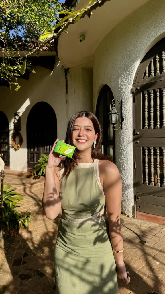 Sue Ramirez,hot51live