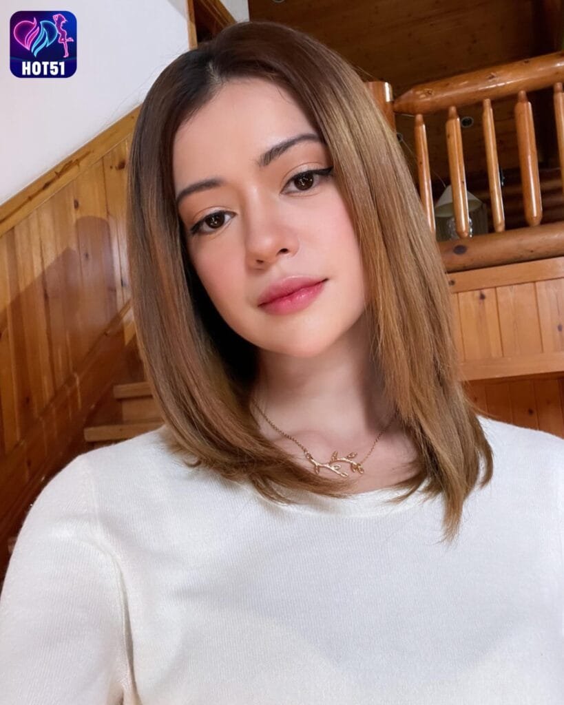 Sue Ramirez ,hot51live