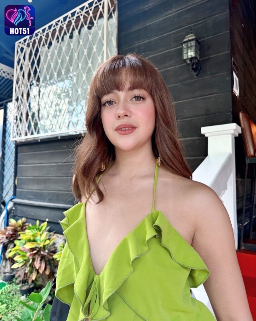 Sue Ramirez,hot51live