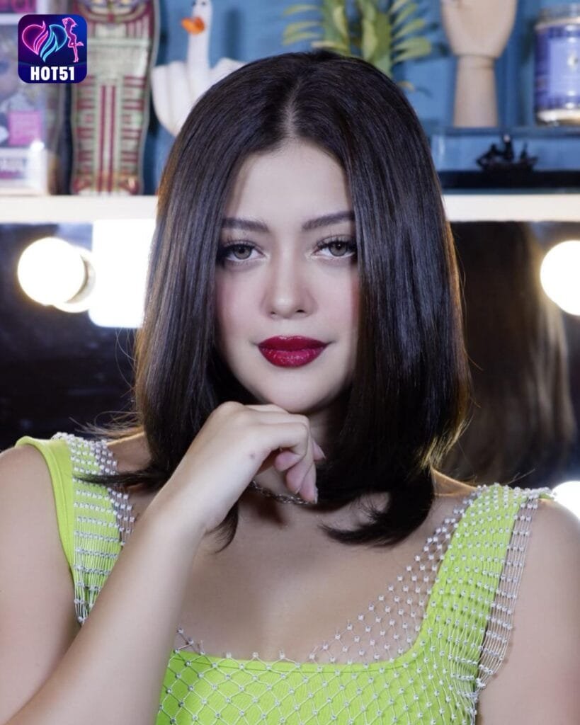 Sue Ramirez,hot51live